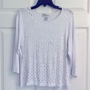 C.D. Petites 3/4 Sleeve White Top with silver metallic design - petite Medium
